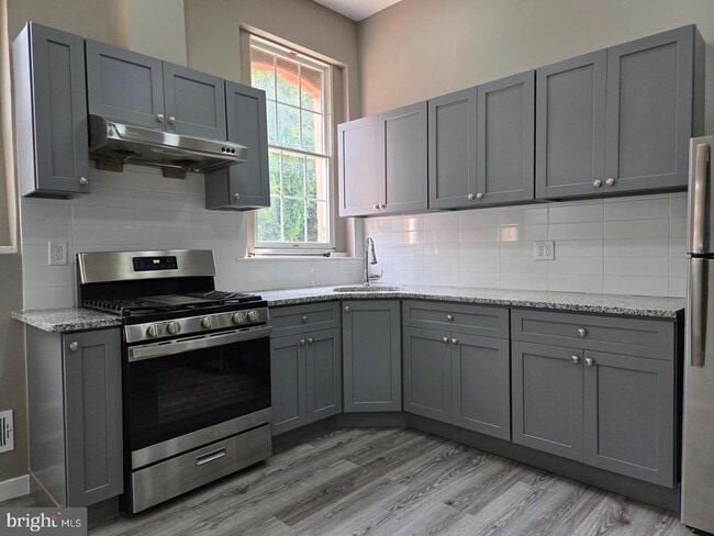 property at 1218 N 16th St