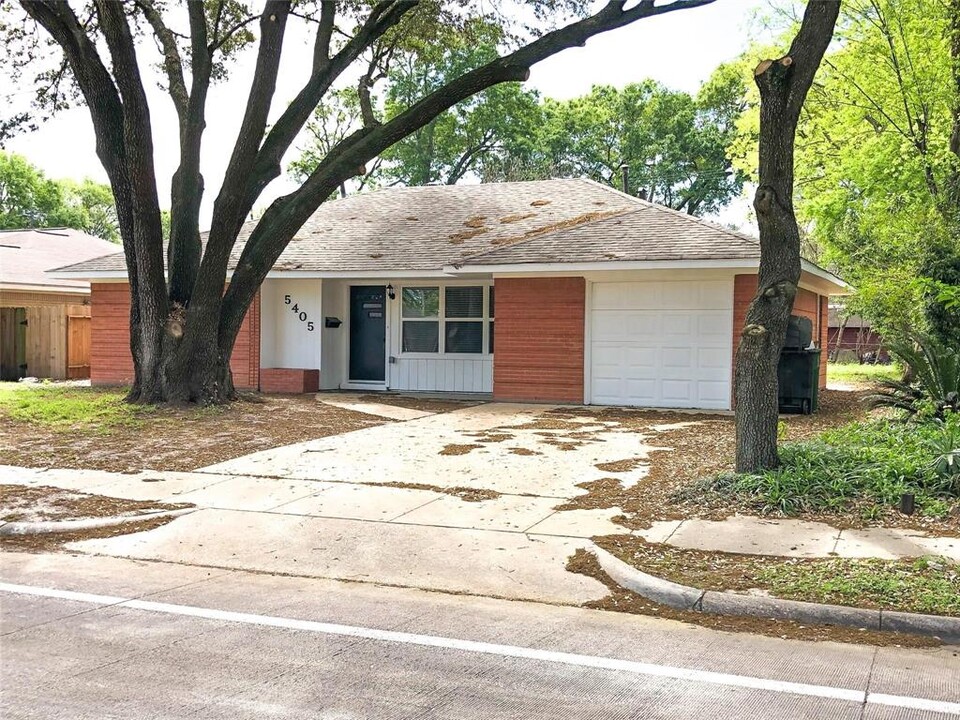 5405 W 43rd St in Houston, TX - Building Photo