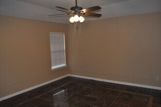 2906 Kingswood Dr in Garland, TX - Building Photo - Building Photo