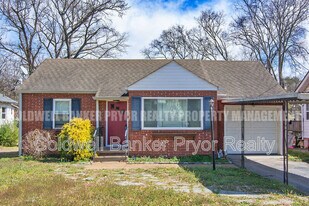 128 S St Marks Ave in Chattanooga, TN - Building Photo