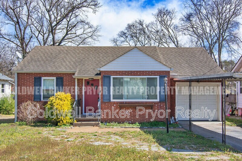 128 S St Marks Ave in Chattanooga, TN - Building Photo