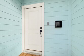 1405 E 33rd St, Unit A in Houston, TX - Foto de edificio - Building Photo