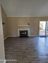 7605 New La Grange Rd in Louisville, KY - Building Photo - Building Photo