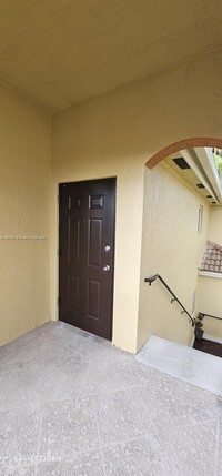 935 NE 33rd Terrace in Homestead, FL - Building Photo - Building Photo