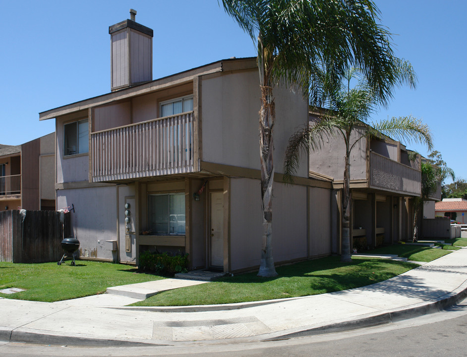 17031 Ash St in Huntington Beach, CA - Building Photo