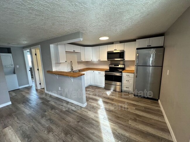11610 Celestial St in Anchorage, AK - Building Photo - Building Photo