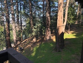 24543 Albrun Dr in Crestline, CA - Foto de edificio - Building Photo