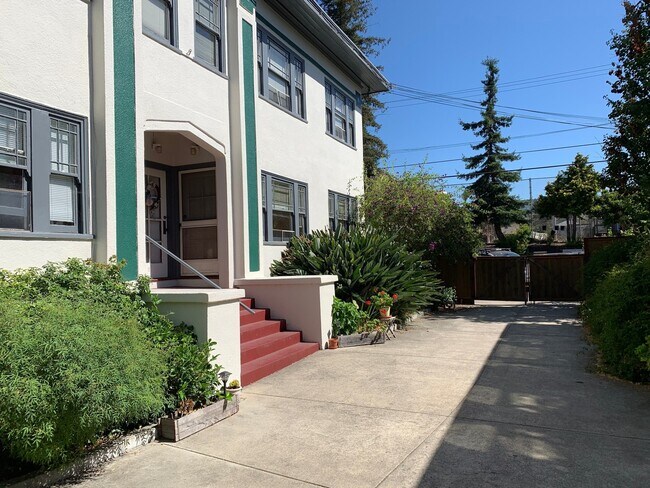 55 Echo Ave in Oakland, CA - Building Photo - Building Photo