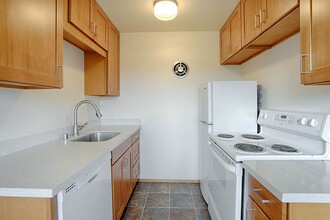 Dolores Manor Apartments in Seattle, WA - Foto de edificio - Interior Photo
