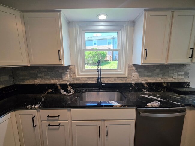 307 Squire Cir in Pittsburgh, PA - Building Photo - Building Photo