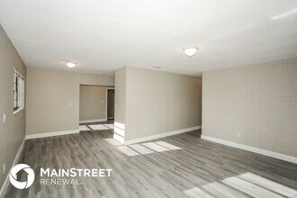 5835 SW 117th Ave in Miami, FL - Foto de edificio - Building Photo