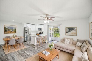 South Bay Plantation Apartments in Naples, FL - Building Photo