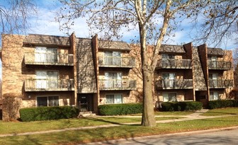 4140-4144 Lindenwood Dr Apartments