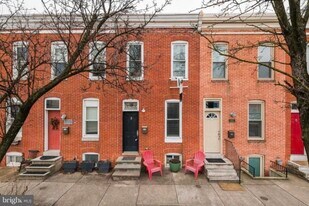 1409 E Clement St in Baltimore, MD - Building Photo
