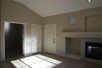 1162 Tule Dr in Reno, NV - Building Photo - Building Photo