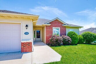 5306 Silver Mill Dr in Columbia, MO - Building Photo - Building Photo