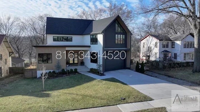 5330 Oak St in Kansas City, MO - Building Photo