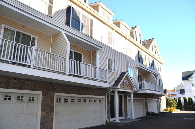 property at 1707 Summer St