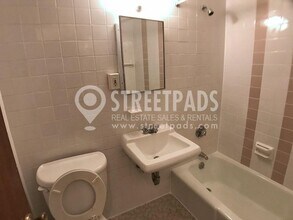 54 S Huntington Ave in Boston, MA - Building Photo - Building Photo