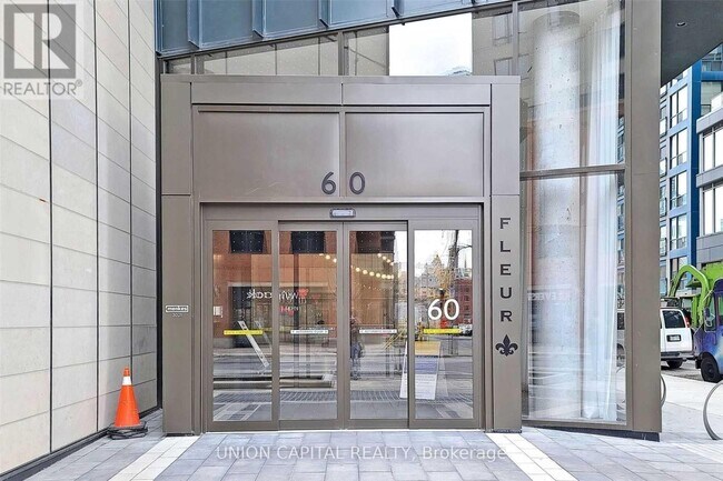 60-PH160 Shuter St in Toronto, ON - Building Photo - Building Photo