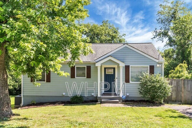 3821 Sentinel Dr in Nashville, TN - Building Photo - Building Photo