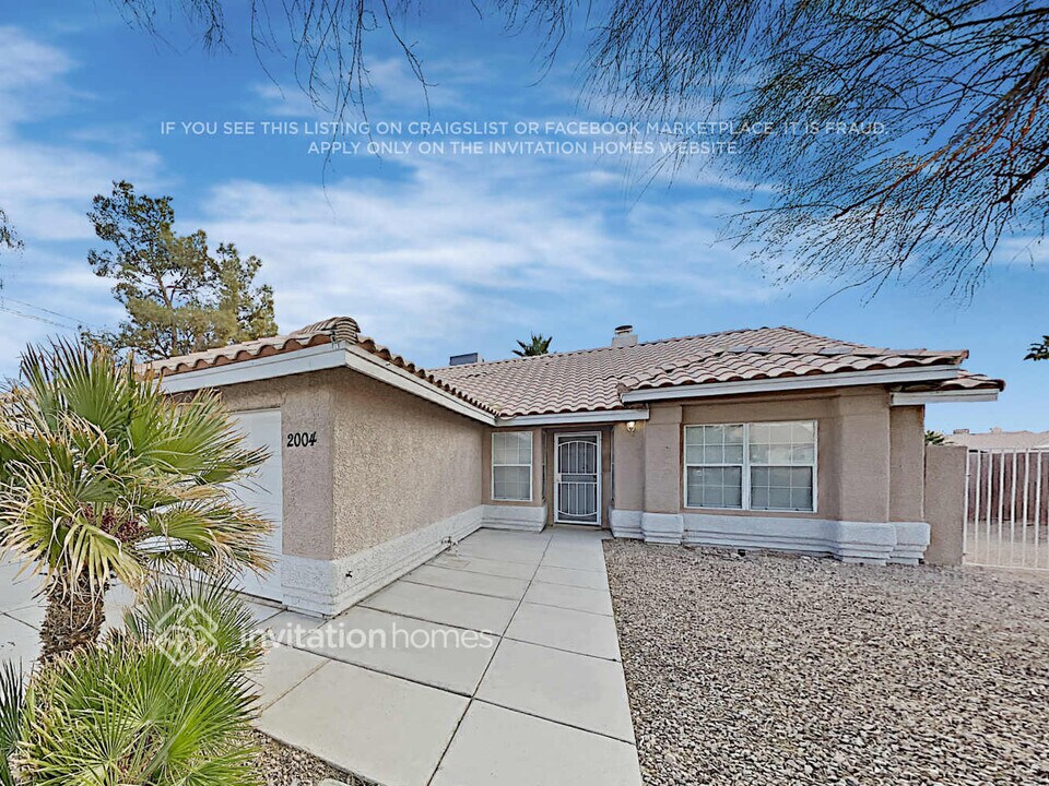 2004 Gault Ct in North Las Vegas, NV - Foto de edificio