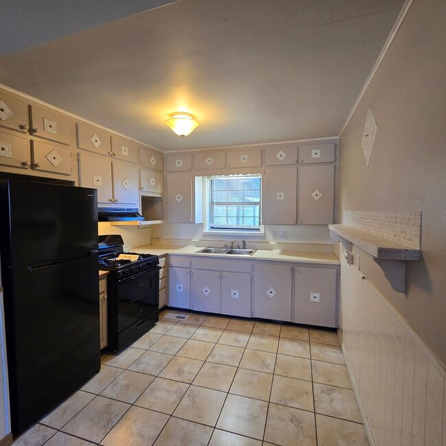 2095 N Heights Ave in Batesville, AR - Building Photo - Building Photo