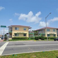 7400 Harding Ave in Miami Beach, FL - Building Photo