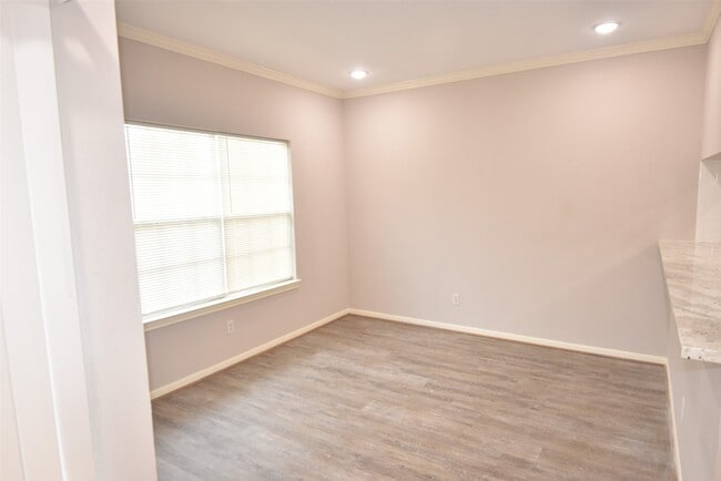 12565 Melville Dr in Montgomery, TX - Building Photo - Building Photo