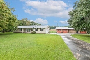 3518 Lee Ave in Sanford, NC - Building Photo