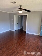 402 Metuchen Dr in Monroe Township, NJ - Building Photo - Building Photo