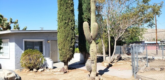 7420 Geronimo Trail in Yucca Valley, CA - Building Photo - Building Photo