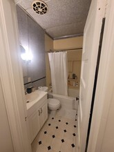 2903 N Calvert St, Unit 3F in Baltimore, MD - Building Photo - Building Photo