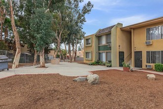 Sun Valley Gardens in El Cajon, CA - Building Photo - Building Photo