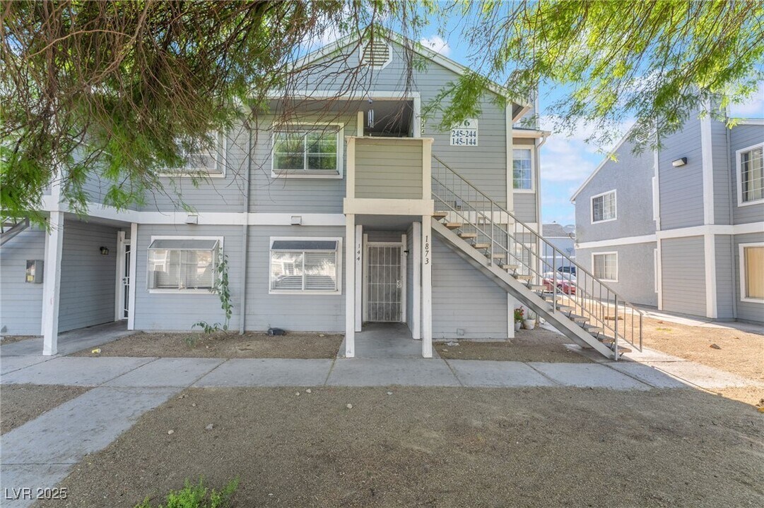 1873 Dwarf Star Dr in Las Vegas, NV - Building Photo
