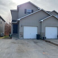 425 Hawthorne Blvd in Warrensburg, MO - Building Photo