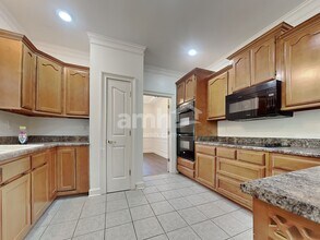 1015 Warwick Pl in Southaven, MS - Foto de edificio - Building Photo