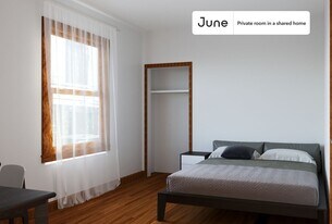 Room in Shared 3 bed/1 bath home in Chicago, IL - Building Photo