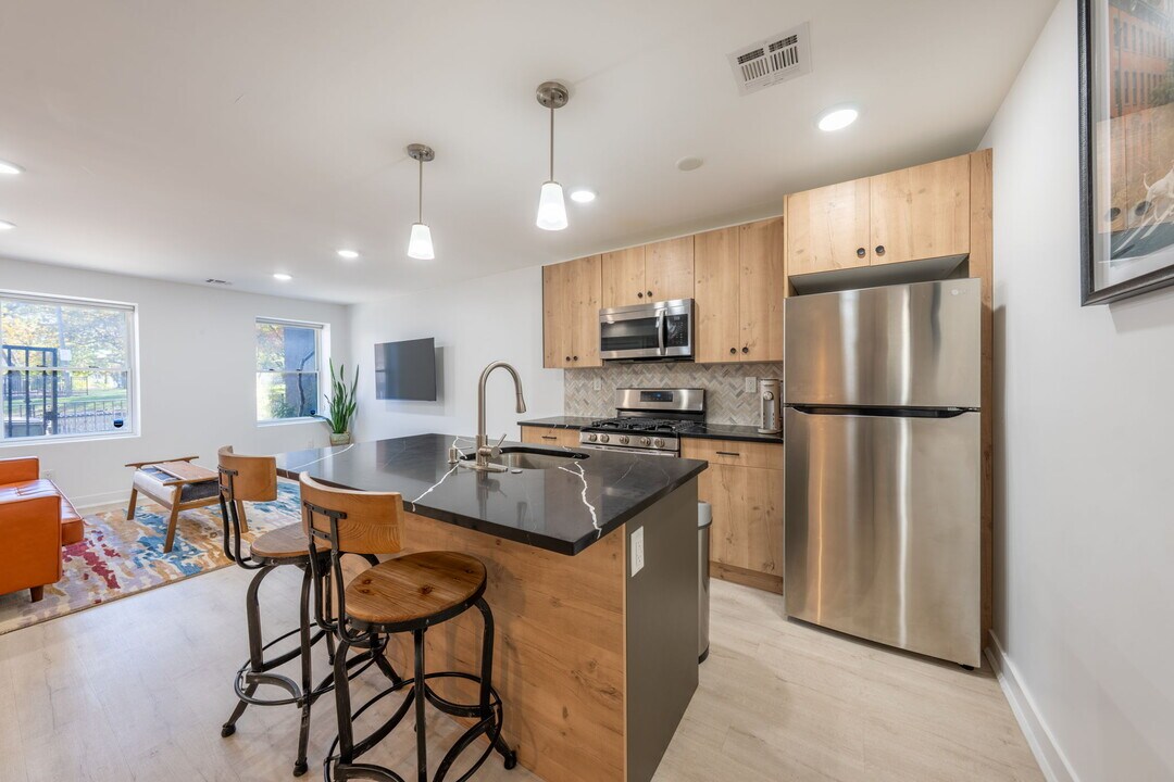 782 Grand St, Unit 1 in Jersey City, NJ - Building Photo