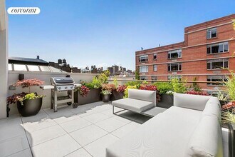 117 W 21st St in New York, NY - Building Photo - Building Photo