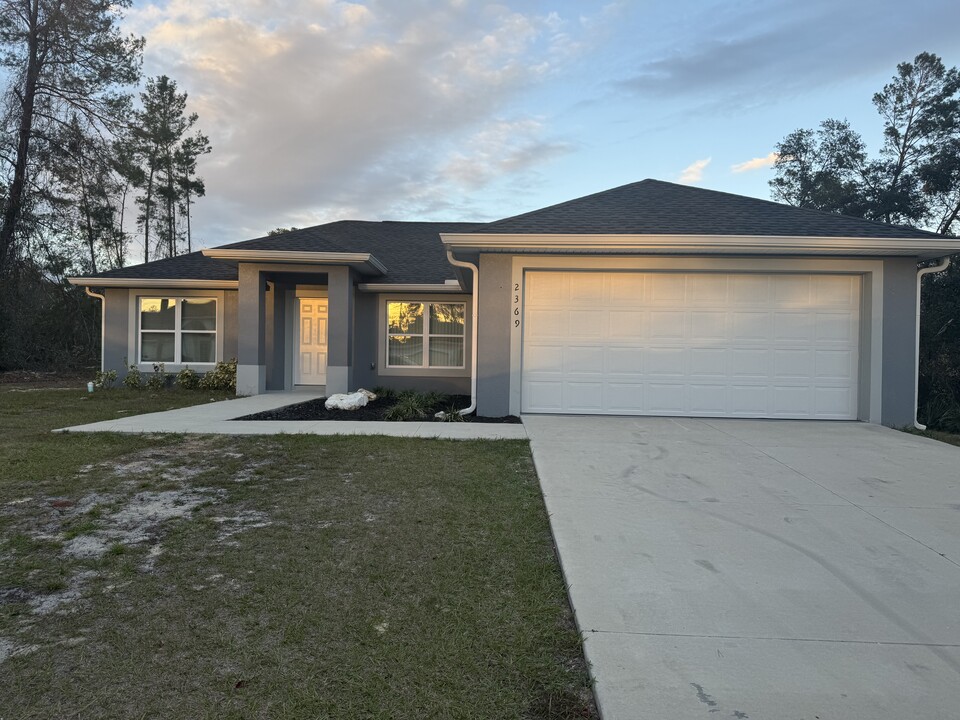 2369 SW 156th Loop in Ocala, FL - Building Photo