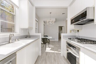 3601 Bernwood Pl in San Diego, CA - Building Photo - Building Photo