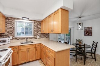 9215 Tavistock Dr in Plymouth, MI - Building Photo - Building Photo