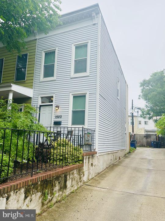 property at 1520 Constitution Ave NE