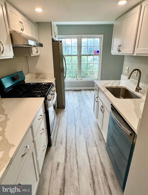 1960 Fountainbrook Ct