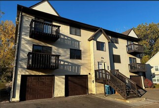 5070 Division Ave, Unit 4 in White Bear Lake, MN - Building Photo - Building Photo