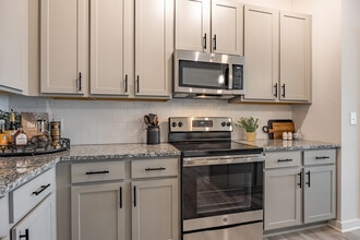 Arden at South Point in Mcdonough, GA - Building Photo - Interior Photo