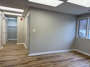 2392 US-6 in Brewster, NY - Foto de edificio - Building Photo