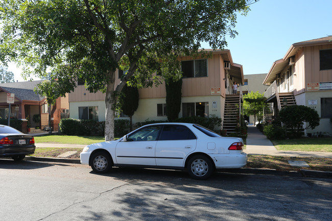 1126 E Doran St in Glendale, CA - Building Photo - Building Photo