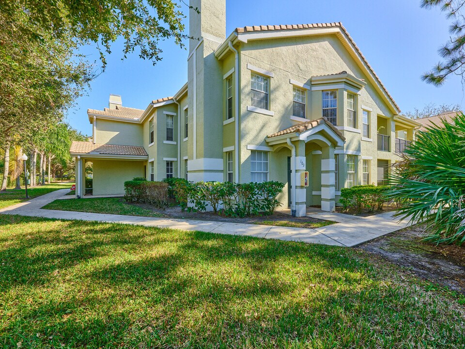 108 SW Peacock Blvd in Port St. Lucie, FL - Building Photo